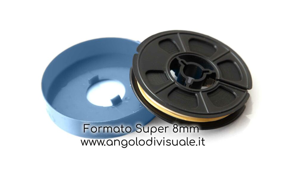 Bobina super 8 mm, come riversare dal formato Super 8mm su file, dvd, digitalizzazione su penna usb, fotografo a Benevento